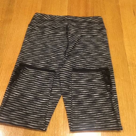 Bundle of 3 workout pants by athletic collection - Picture 3 of 8